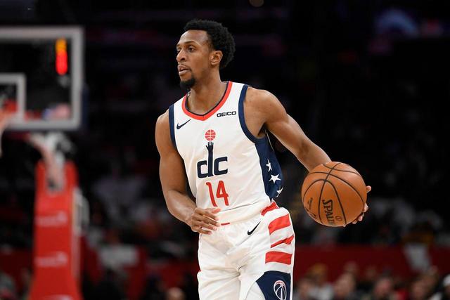 ESPN：内马尔缺席巴西对阵埃及的热身赛，6月12日做核磁共振复查